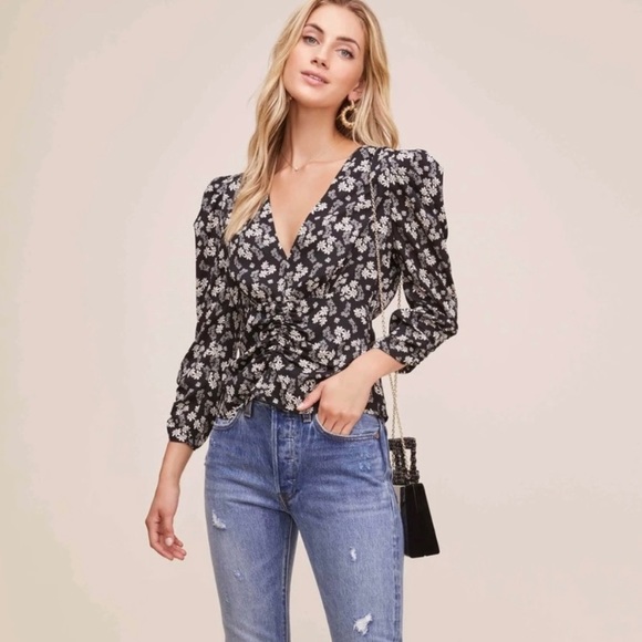 Astr Tops - NWT Astr The Label Black & White Floral Print Blouse. Size S. Shirred Top.